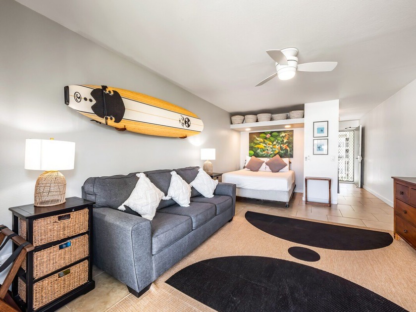 This is a leasehold property. Welcome to 75-5776 Kuakini Hwy - Beach Condo for sale in Kailua Kona, Hawaii on Beachhouse.com