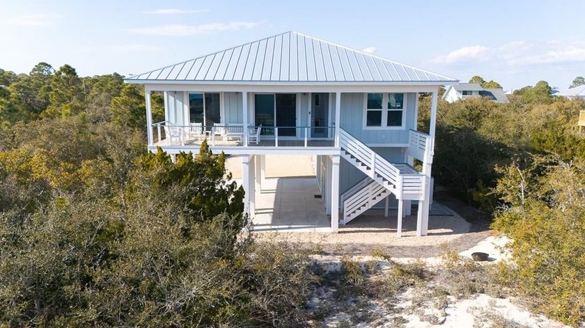 Stunning St. George Island Coastal Retreat, Fully Furnished & - Beach Home for sale in St. George Island, Florida on Beachhouse.com