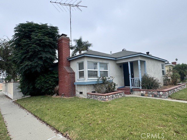 Charming 2-Bedroom Gem with Built-In Income Potential in - Beach Home for sale in Long Beach, California on Beachhouse.com