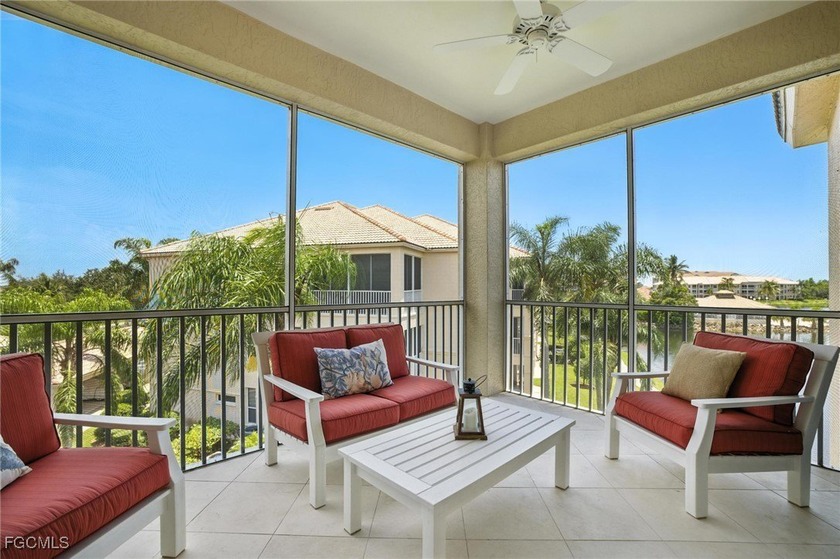Beautifully Renovated 3-Bedroom End-Unit Condo with Lake Views - Beach Condo for sale in Fort Myers, Florida on Beachhouse.com