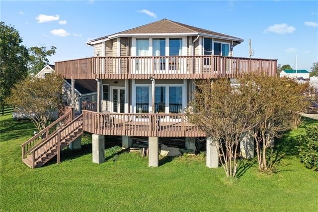 Discover the charm of this exceptional 8-sided home, perfectly - Beach Home for sale in Lottsburg, Virginia on Beachhouse.com