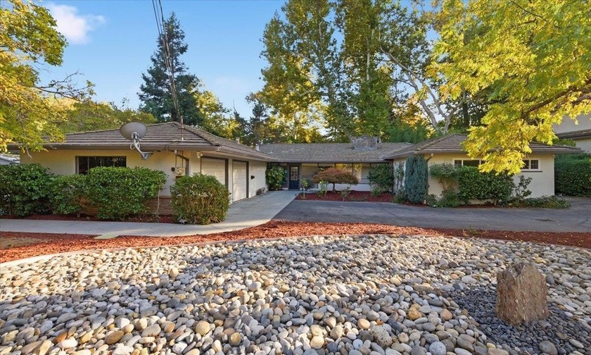 Welcome to a serene oasis, nestled in the heart of Saratoga - Beach Home for sale in Saratoga, California on Beachhouse.com