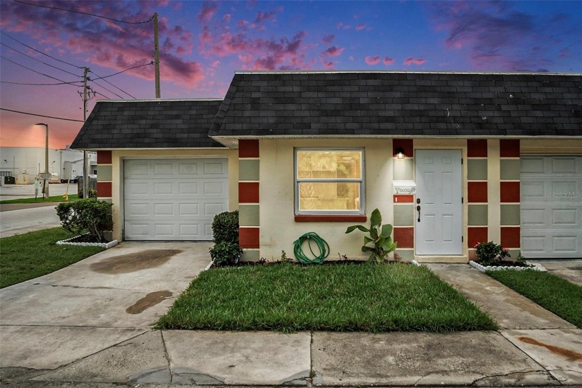 COMPLETELY REMODELED WITH PRIVATE BEACH ACCESS AND PRIVATE - Beach Home for sale in New Port Richey, Florida on Beachhouse.com