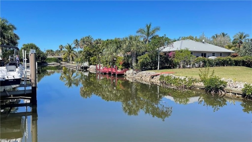 This is it! If you are considering building your dream house, or - Beach Lot for sale in Naples, Florida on Beachhouse.com