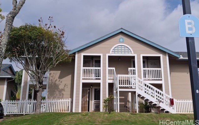 Ground-floor corner unit with fenced yard & mountain views! 1) 2 - Beach Condo for sale in Lihue, Hawaii on Beachhouse.com