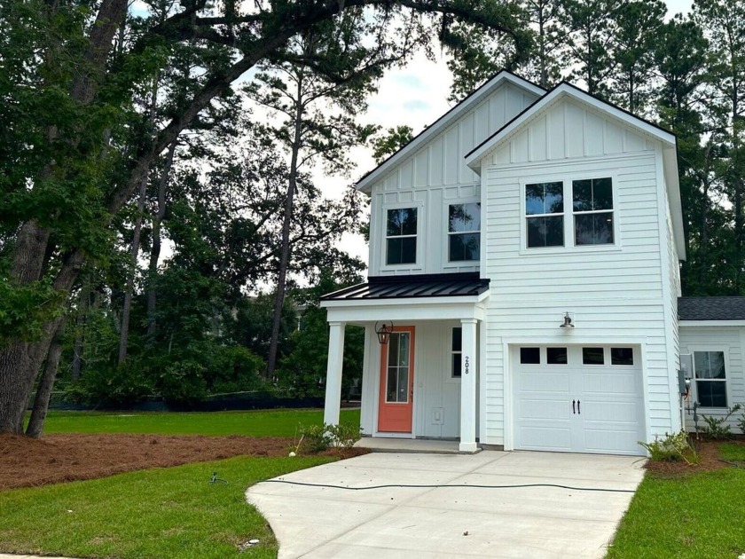 The 4-bedroom Wynter offers a versatile open layout with a large - Beach Home for sale in Charleston, South Carolina on Beachhouse.com