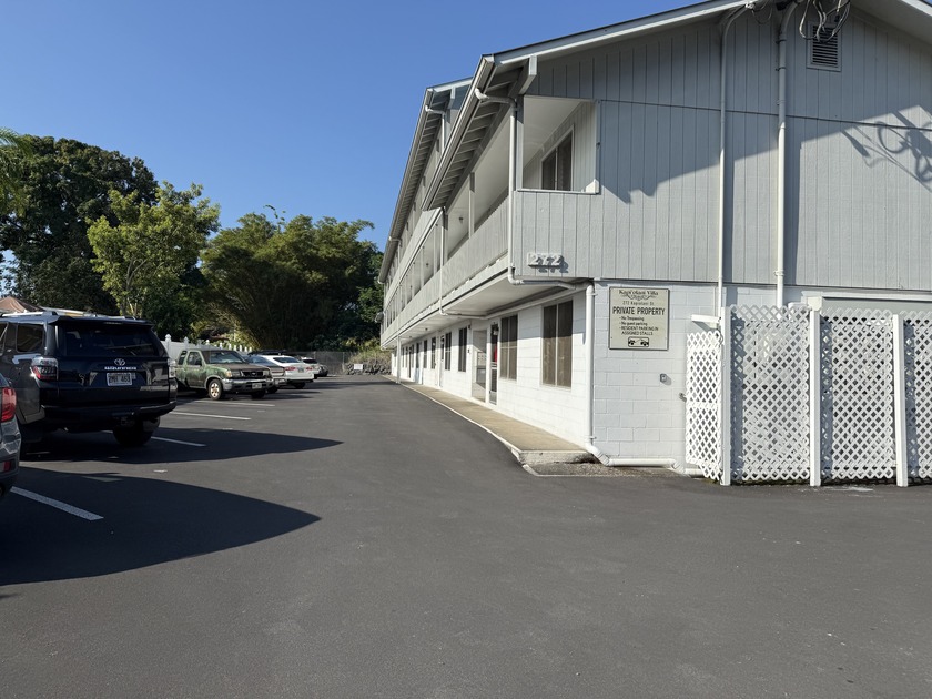 3rd floor unit now available. This is the top floor of the - Beach Condo for sale in Hilo, Hawaii on Beachhouse.com