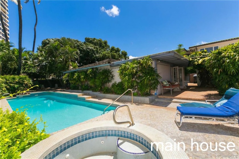 Prime location in Kahala! Exceptional opportunity with this - Beach Home for sale in Honolulu, Hawaii on Beachhouse.com