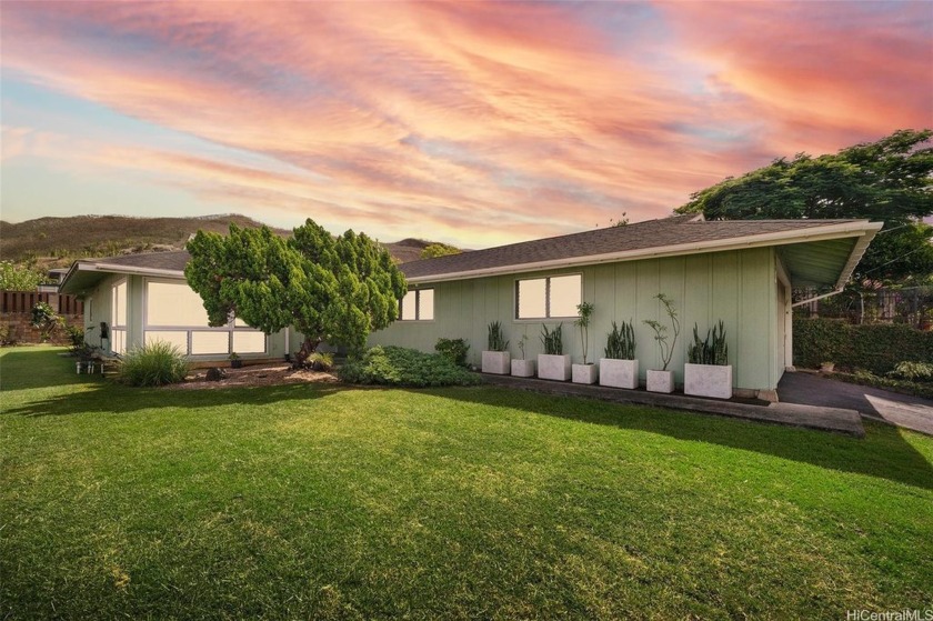 Discover this Kailua gem, a charming single-level, three-bedroom - Beach Home for sale in Kailua, Hawaii on Beachhouse.com