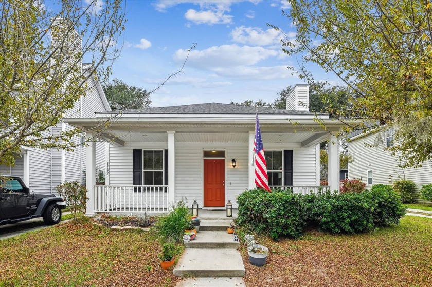 Welcome Home, this is the one you have been waiting on! Nestled - Beach Home for sale in Johns Island, South Carolina on Beachhouse.com