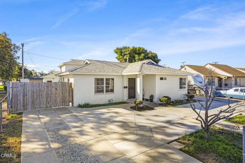 RARE OPPORTUNITY! Two ADUs = Tons of Possibilities! This home - Beach Home for sale in Oxnard, California on Beachhouse.com