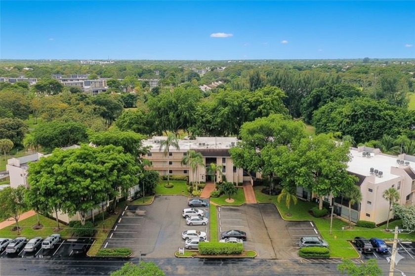 Welcome home to this renovated 2 bed, 2 bath condo at the highly - Beach Condo for sale in Tamarac, Florida on Beachhouse.com