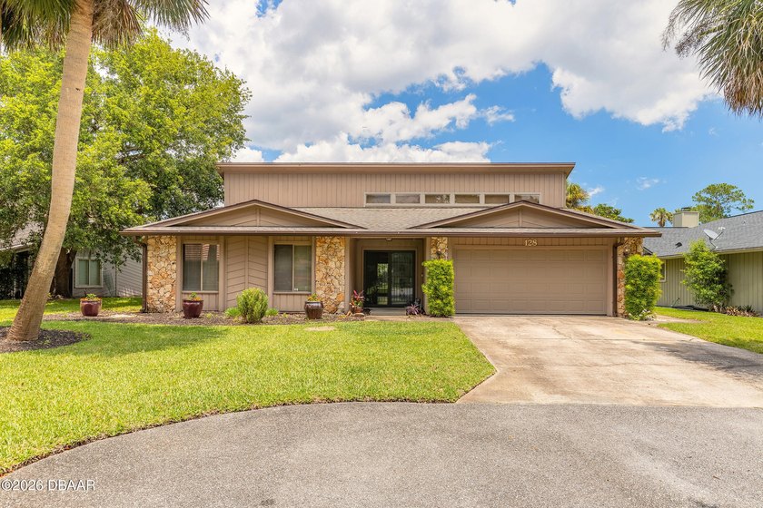 Gated golf community of Pelican Bay, spacious 3-bed, 2-bath - Beach Home for sale in Daytona Beach, Florida on Beachhouse.com