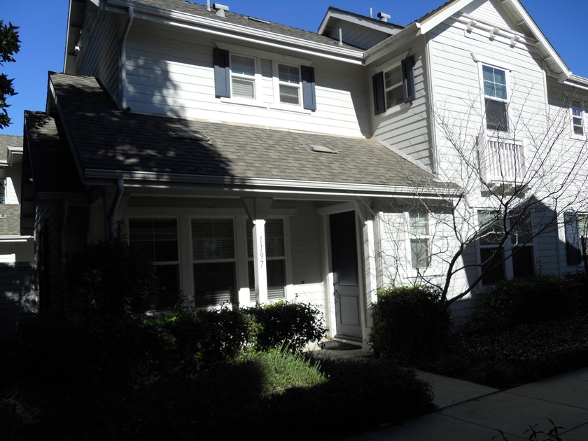 Newer two-story townhome built in 2013. Located in the - Beach Condo for sale in Carpinteria, California on Beachhouse.com