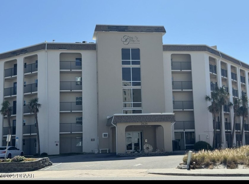 Step into coastal comfort with this updated 2BR/2BA condo - Beach Condo for sale in Daytona Beach Shores, Florida on Beachhouse.com