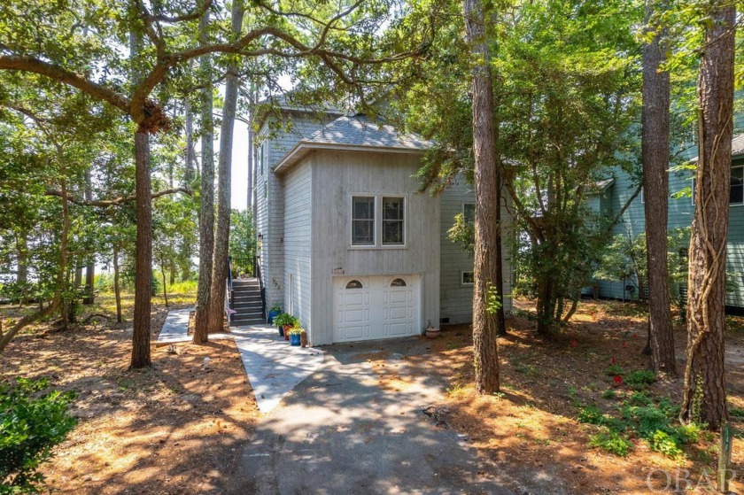 Tranquil waterfront retreat with exquisite interior finishes - Beach Home for sale in Kill Devil Hills, North Carolina on Beachhouse.com