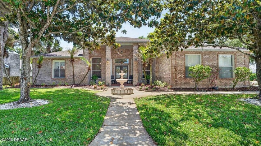 ABSOLUTELY STUNNING... ONE OF A KIND 4-BEDROOM 3-BATH POOL HOME - Beach Home for sale in South Daytona, Florida on Beachhouse.com
