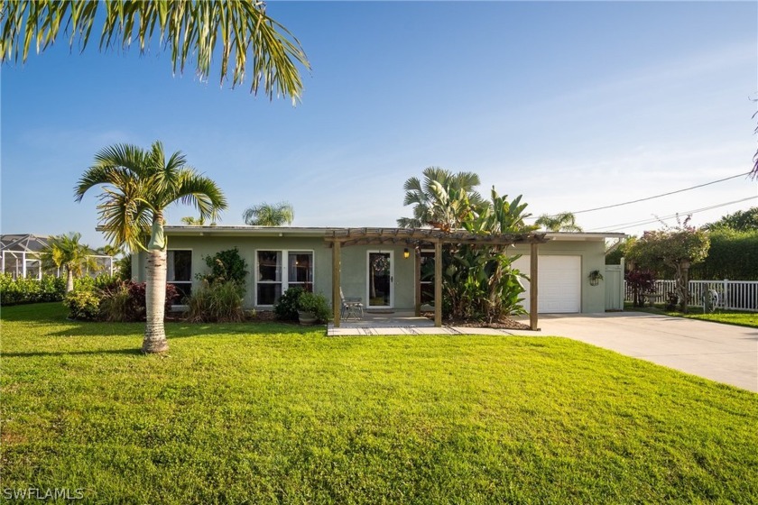 Yacht Club Colony...stunning mid-century revival...must see! - Beach Home for sale in North Fort Myers, Florida on Beachhouse.com