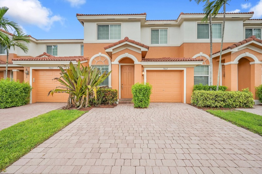 Welcome to this beautifully maintained 3 bedroom, 2.5 bathroom - Beach Condo for sale in Boynton Beach, Florida on Beachhouse.com