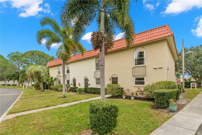 25K Price Reduction! Welcome to the serene waterfront community - Beach Townhome/Townhouse for sale in Dunedin, Florida on Beachhouse.com