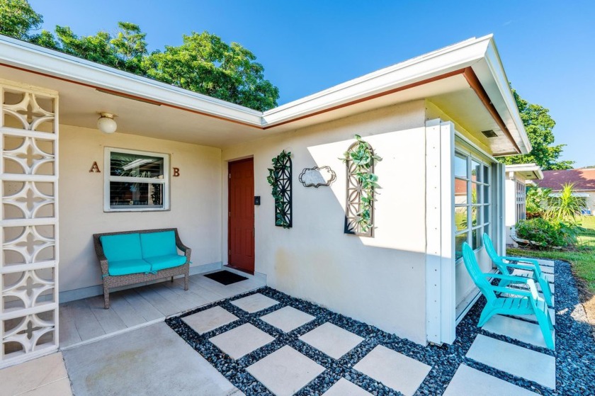 Welcome to this stunning, fully renovated 1-bedroom, 2-bath - Beach Home for sale in Delray Beach, Florida on Beachhouse.com