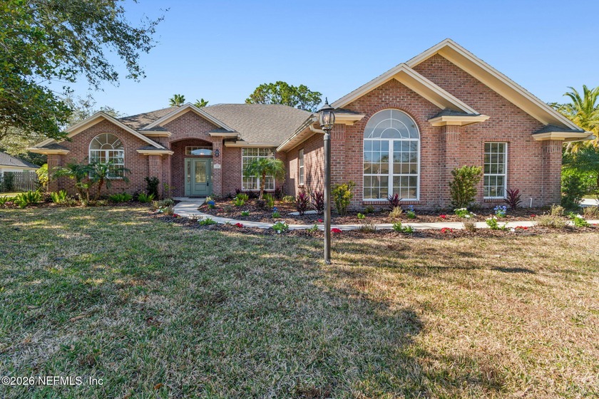 Fabulous location in sought-after Old Ponte Vedra! This - Beach Home for sale in Ponte Vedra Beach, Florida on Beachhouse.com