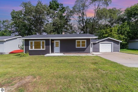 Newly remodeled, and ready for a new owner! This two bedroom - Beach Home for sale in Oscoda, Michigan on Beachhouse.com