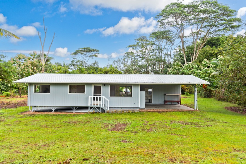 This newly renovated 3-bedroom home in Hawaiian Paradise Park is - Beach Home for sale in Keaau, Hawaii on Beachhouse.com