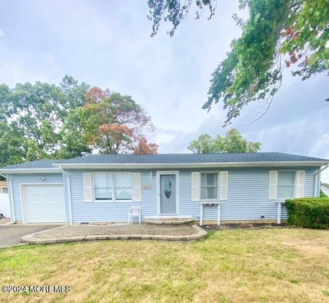 Well-kept large ranch located on a cul-de-sac in desirable - Beach Home for sale in Forked River, New Jersey on Beachhouse.com