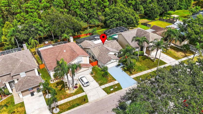 VERY MOTIVATED SELLER! A gorgeous private screened pool property - Beach Home for sale in Tampa, Florida on Beachhouse.com