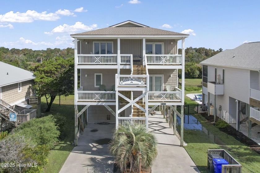 Discover the home of your dreams in this unbeatable location on - Beach Home for sale in Oak Island, North Carolina on Beachhouse.com