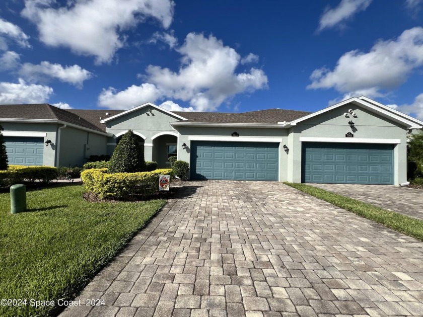 Why wait to build, Move in Ready!  Viera Townhouse located on - Beach Townhome/Townhouse for sale in Melbourne, Florida on Beachhouse.com