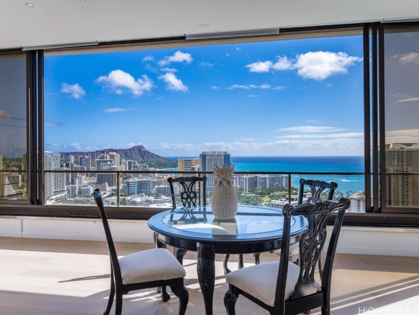 LOCATION LOCATION LOCATION - MOTIVATED - The Crown Jewel of - Beach Condo for sale in Honolulu, Hawaii on Beachhouse.com