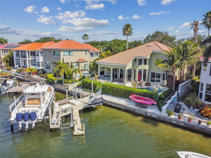 Live the quintessential Florida waterfront lifestyle just - Beach Home for sale in St. Petersburg, Florida on Beachhouse.com