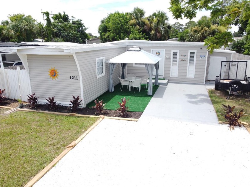 **OWN YOUR OWN  LOT with DOUBLE WIDE MOBILE HOME**NO LOT - Beach Home for sale in Port Orange, Florida on Beachhouse.com