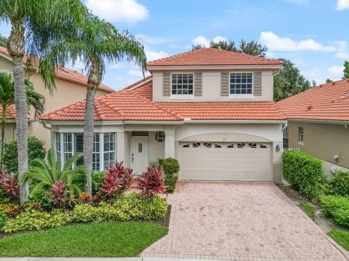 Welcome to this stunning, newly updated residence in the highly - Beach Home for sale in Palm Beach Gardens, Florida on Beachhouse.com