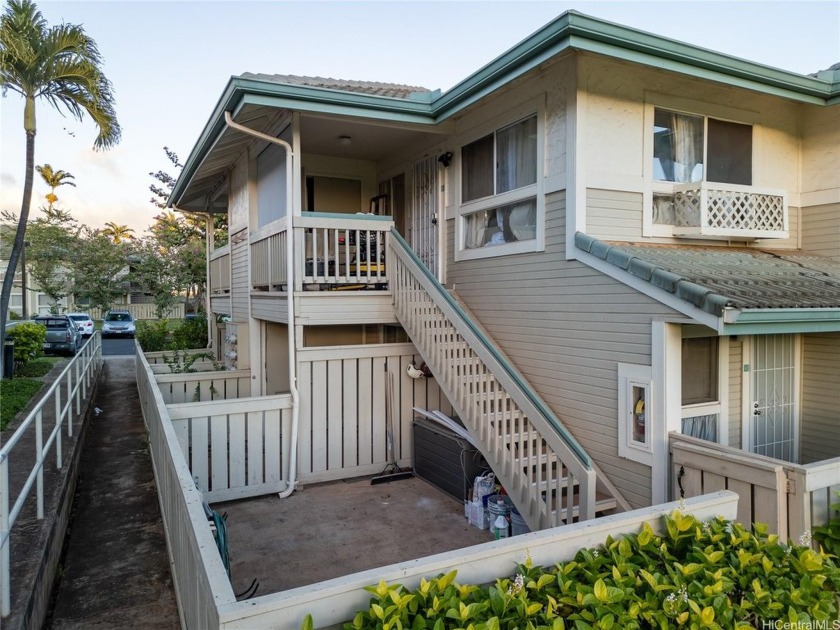 Renovated and freshly painted 2/1 corner unit near the grassy - Beach Condo for sale in Kapolei, Hawaii on Beachhouse.com