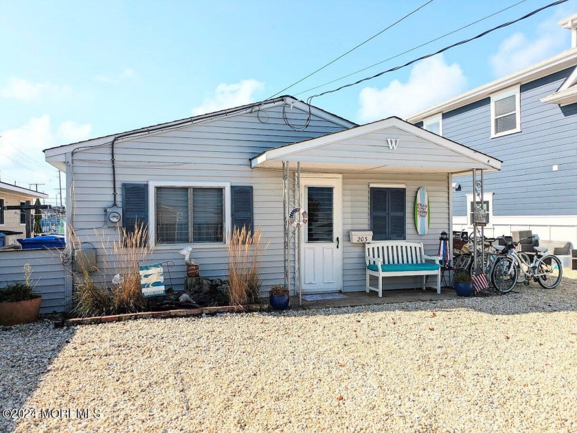 Waterfront property on one of the most desirable streets in - Beach Home for sale in Lavallette, New Jersey on Beachhouse.com