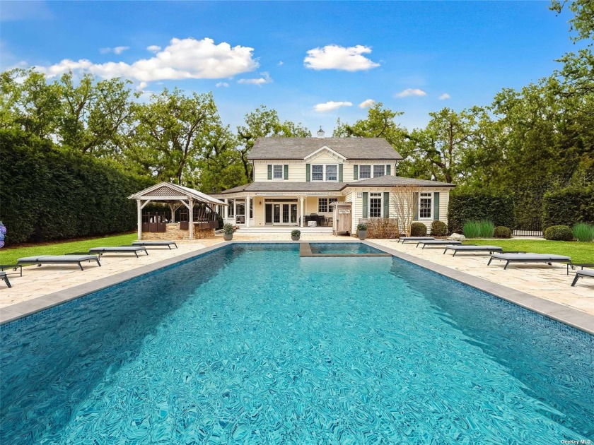 As you arrive at 32 Jagger Lane in Westhampton, you are - Beach Home for sale in Westhampton, New York on Beachhouse.com