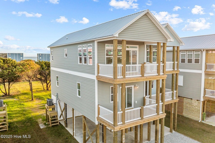 $10,000 Buyer Incentive - Use As You Choose! MOVE-IN READY | NEW - Beach Townhome/Townhouse for sale in North Topsail Beach, North Carolina on Beachhouse.com