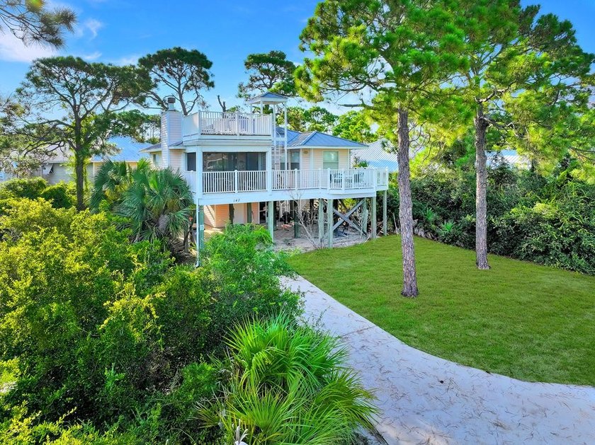 This clean and well-maintained 2 bedroom, 2 bathroom home is - Beach Home for sale in Port St Joe, Florida on Beachhouse.com