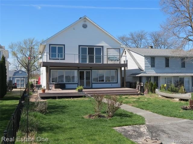 Double Waterfront! Panoramic views over Lake Erie w/boat dock & - Beach Home for sale in Luna Pier, Michigan on Beachhouse.com