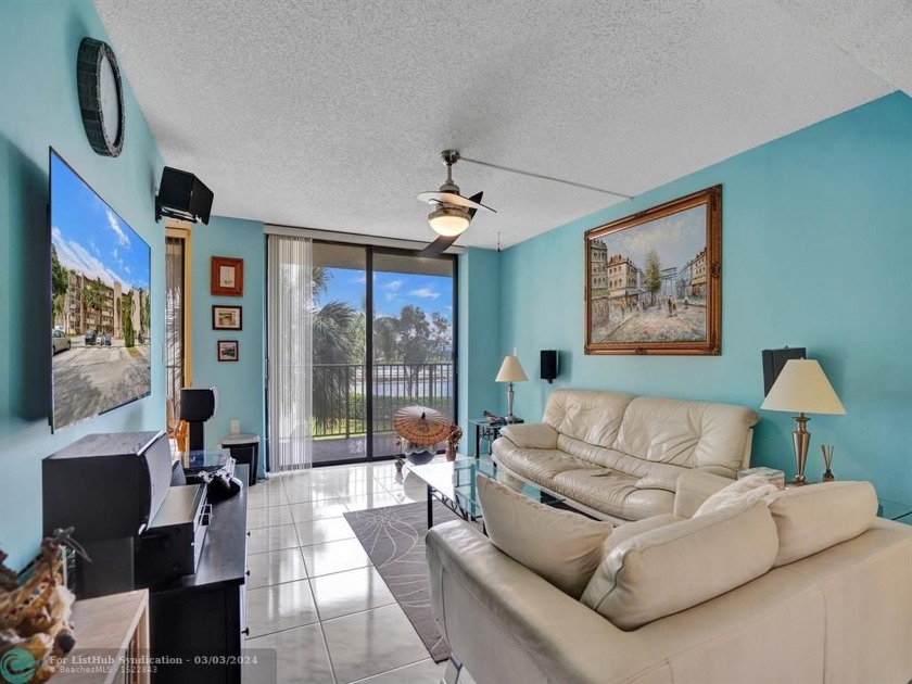 Imagine waking up every morning to serene lake views and ending - Beach Condo for sale in Pompano Beach, Florida on Beachhouse.com