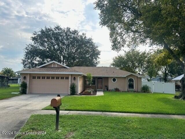 Your Oasis Awaits! Discover your dream home in the sought-after - Beach Home for sale in Melbourne, Florida on Beachhouse.com