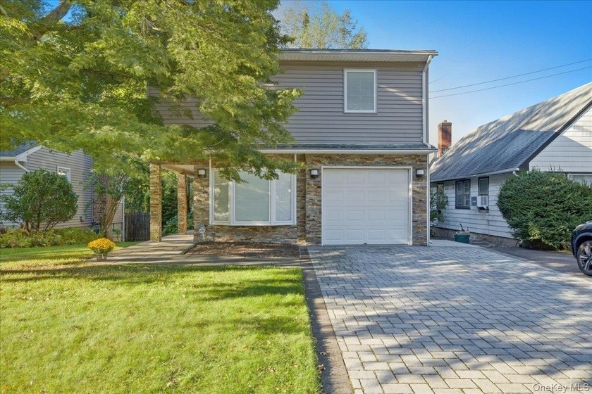 Welcome to 54 Fairfield Avenue - a charming 3-bedroom, 2-bath - Beach Home for sale in Port Washington, New York on Beachhouse.com