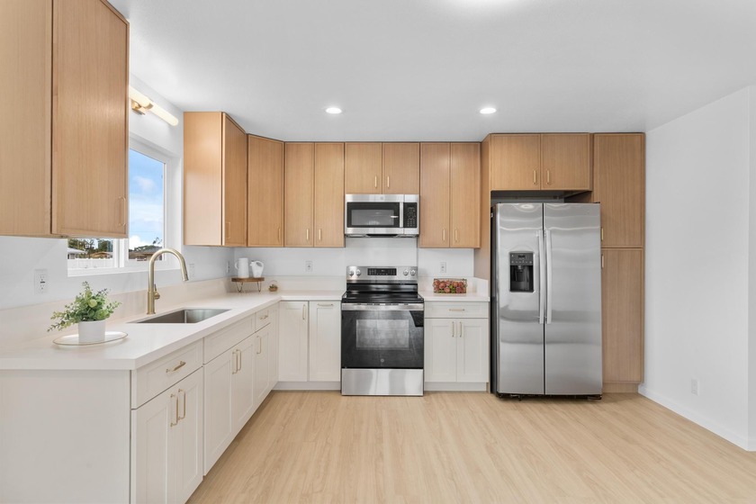 This brand new two story home in Ainaloa offers smart design - Beach Home for sale in Pahoa, Hawaii on Beachhouse.com