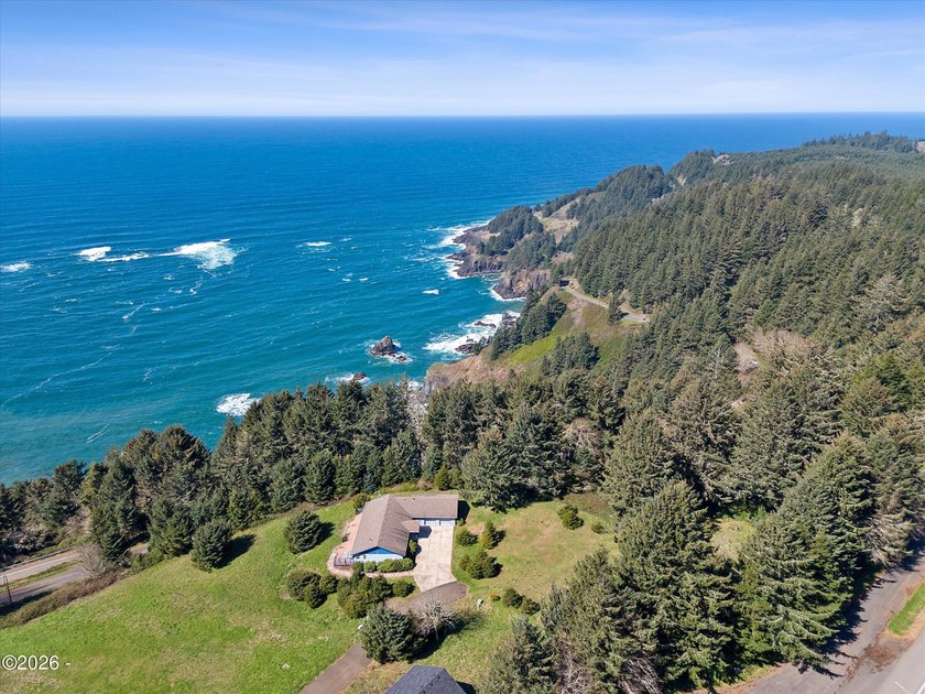 Located in beautiful Cape Foulweather View Estates along one of - Beach Home for sale in Otter Rock, Oregon on Beachhouse.com