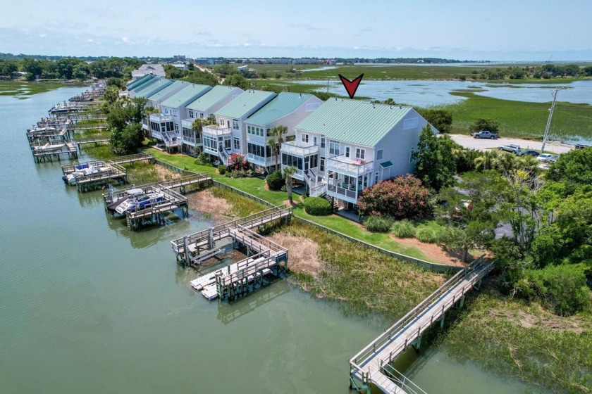 **Water Lover's Paradise on Folly Creek** Walk right out your - Beach Home for sale in Charleston, South Carolina on Beachhouse.com