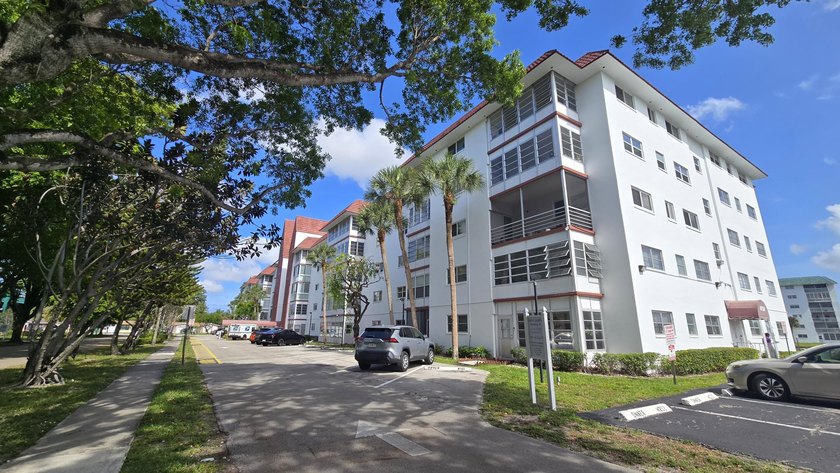 Enjoy South Fla seasonal or full-time living in Castle Gardens - Beach Condo for sale in Lauderhill, Florida on Beachhouse.com
