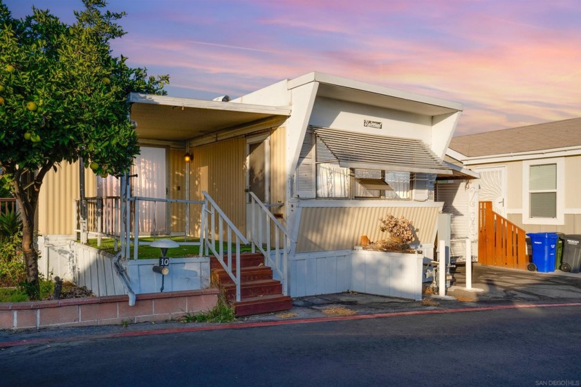 This mobile home in San Marcos offers great potential for those - Beach Home for sale in San Marcos, California on Beachhouse.com